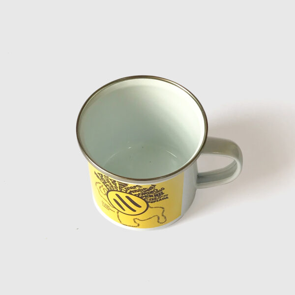 Taza de Peltre. <br/> Arepa Xtrema blanca fondo amarillo - Imagen 4